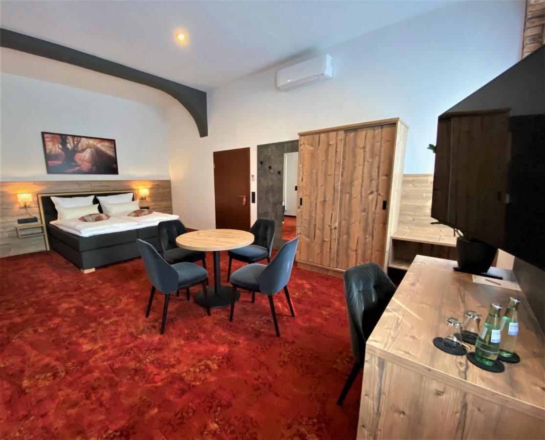 Hotel Friedchen Mit Eigener Fleischerei Artern Exterior photo